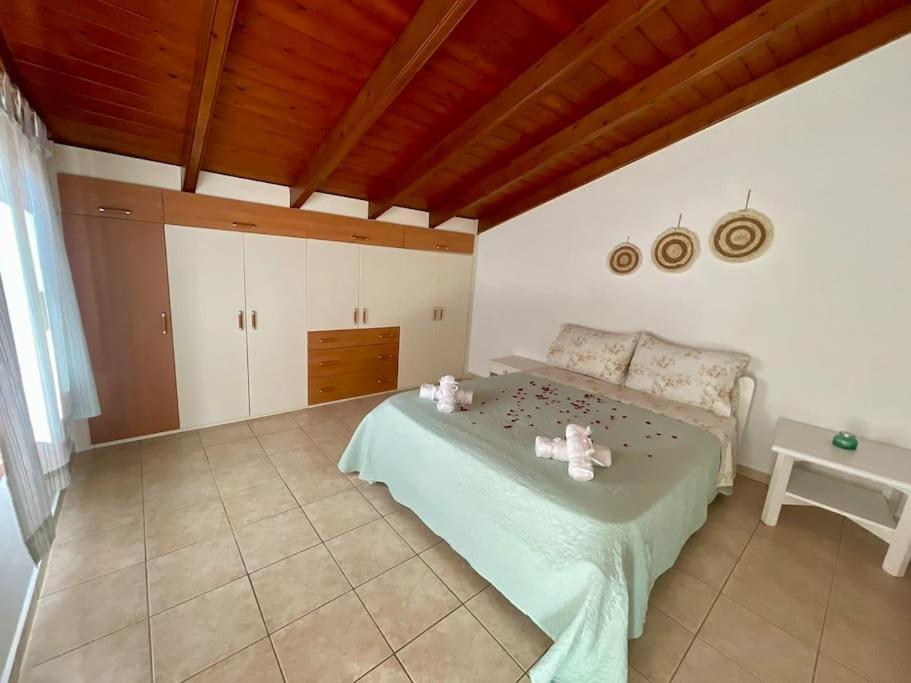 Apartment Tsirigotis Hous *